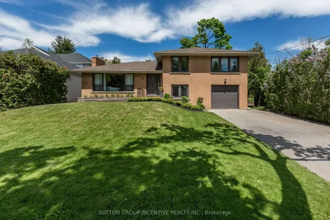 296 Codrington Street, ON L4M 1S8