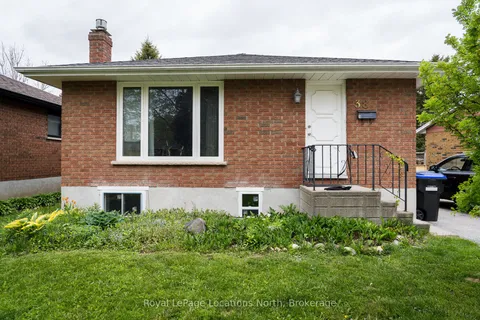 38 Sproule Avenue, ON L9Y 4L5