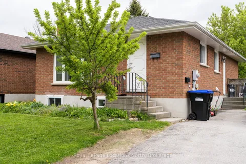 38 Sproule Avenue, ON L9Y 4L5
