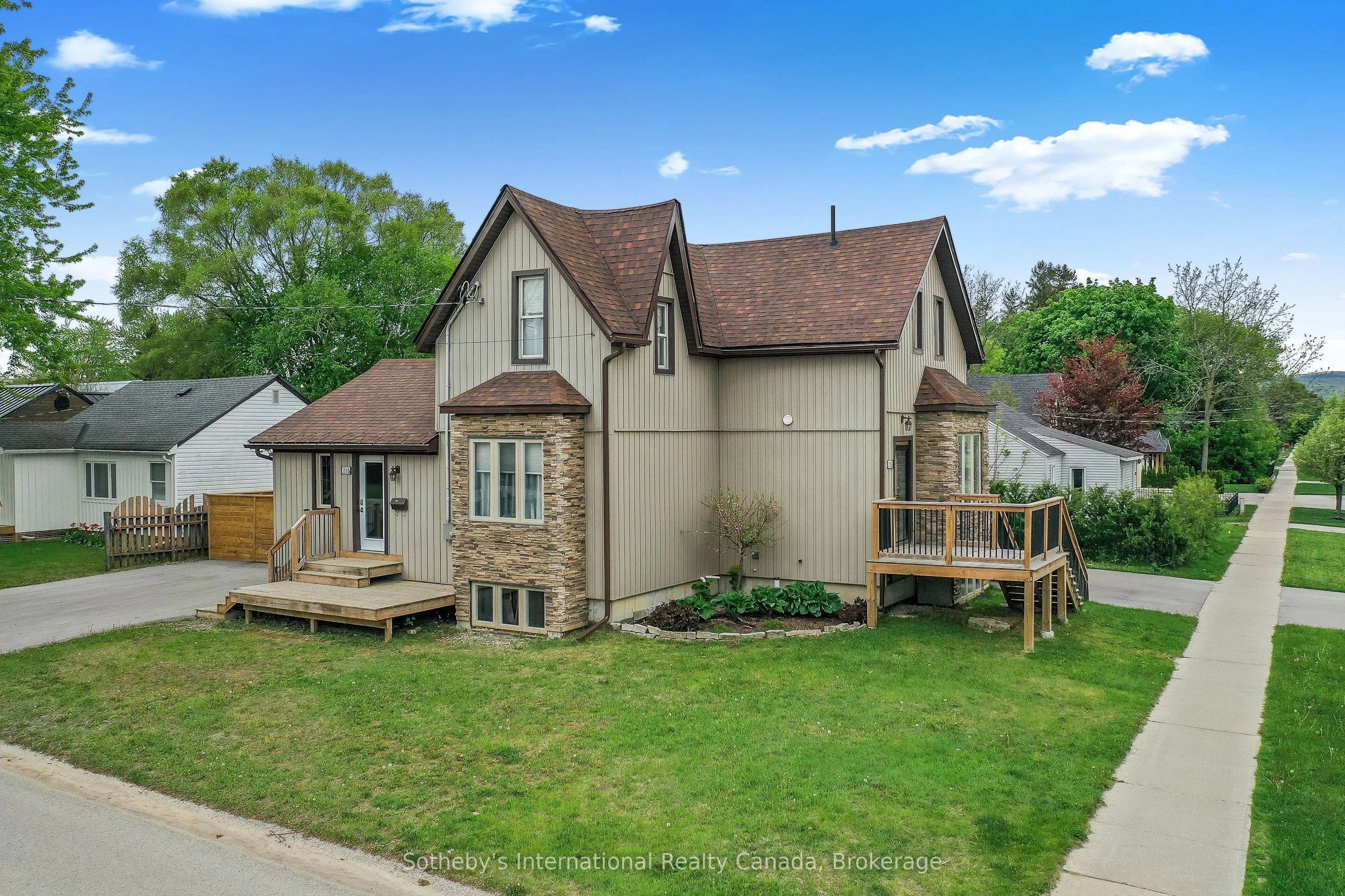 218 Fifth Street, ON L9Y 1X6