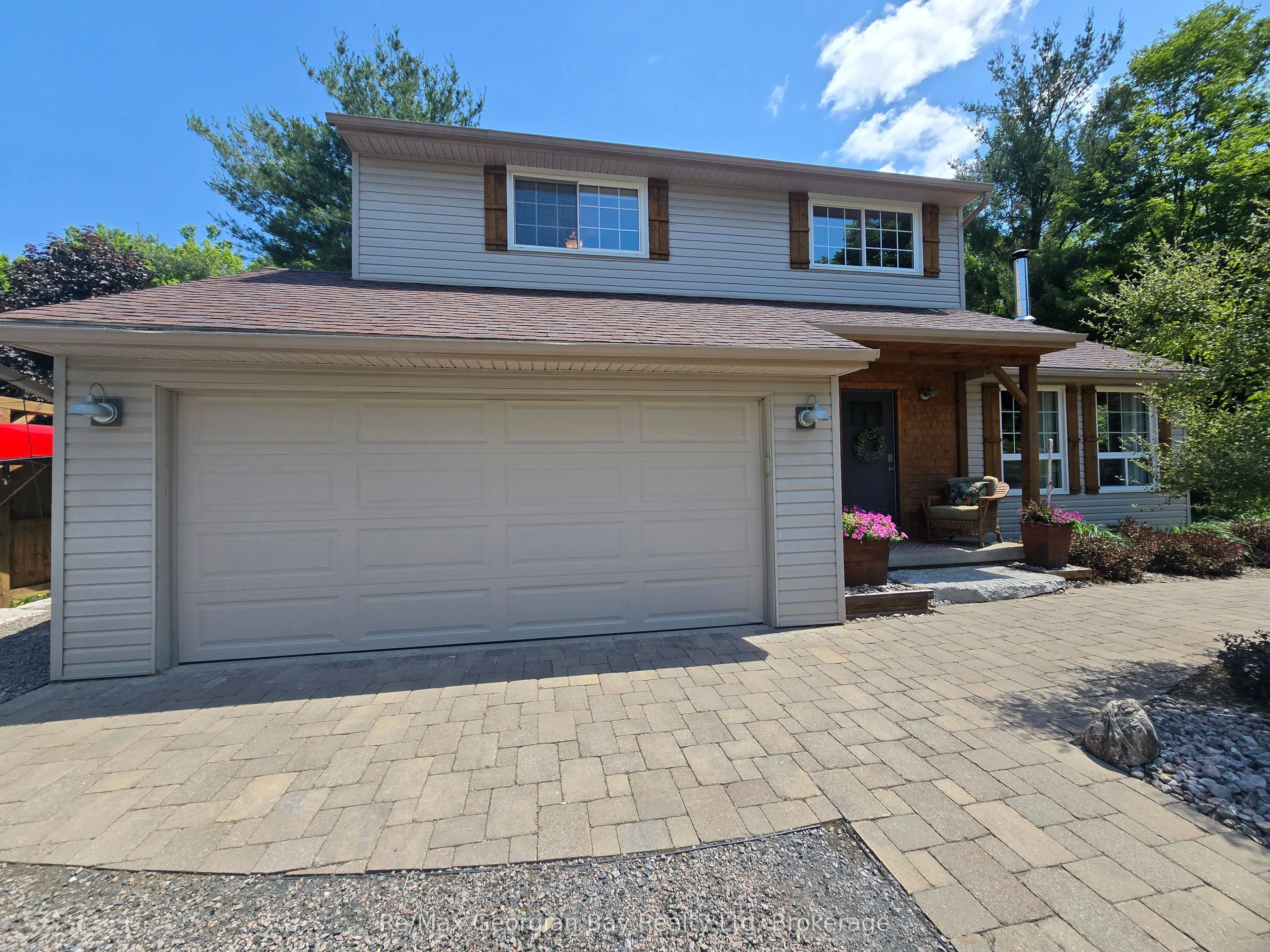 30 SUMAC Crescent, ON L0K 1E0