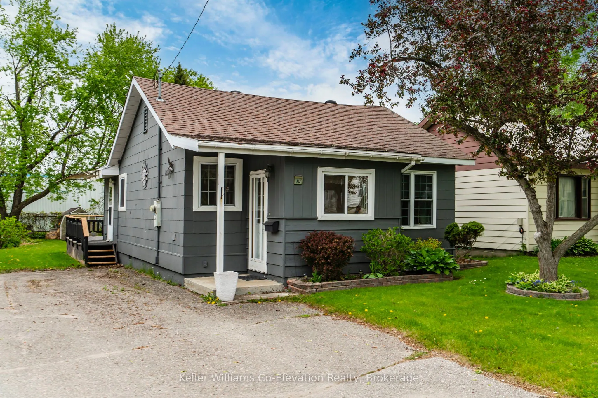 303 William Street, ON L4R 4G2