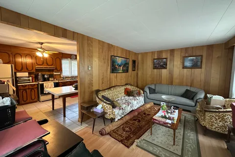 35 Frederick Drive, ON L9Z 1P9