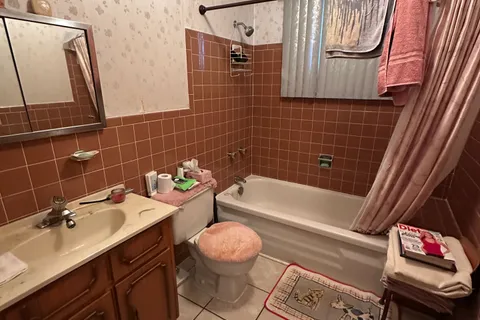 35 Frederick Drive, ON L9Z 1P9