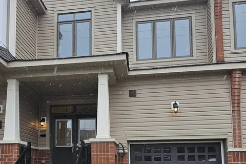9 Durham Avenue, ON L9J 0W2