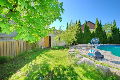 9 Margaret Drive, ON L4M 6Y6