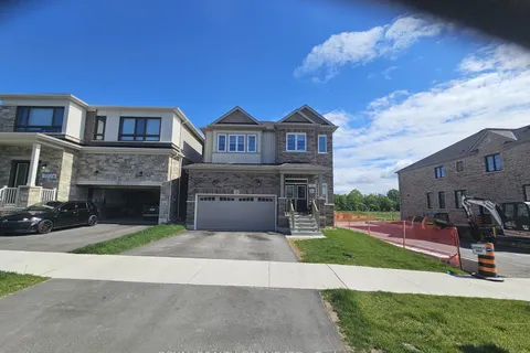 26 Shepherd Drive, Barrie, ON L9S 2Z4
