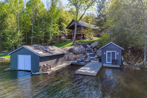 1907 Island Road, ON L0K 1E0