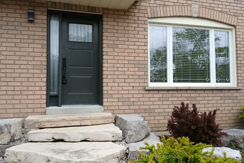 124 Brown Street, ON L4N 7V7