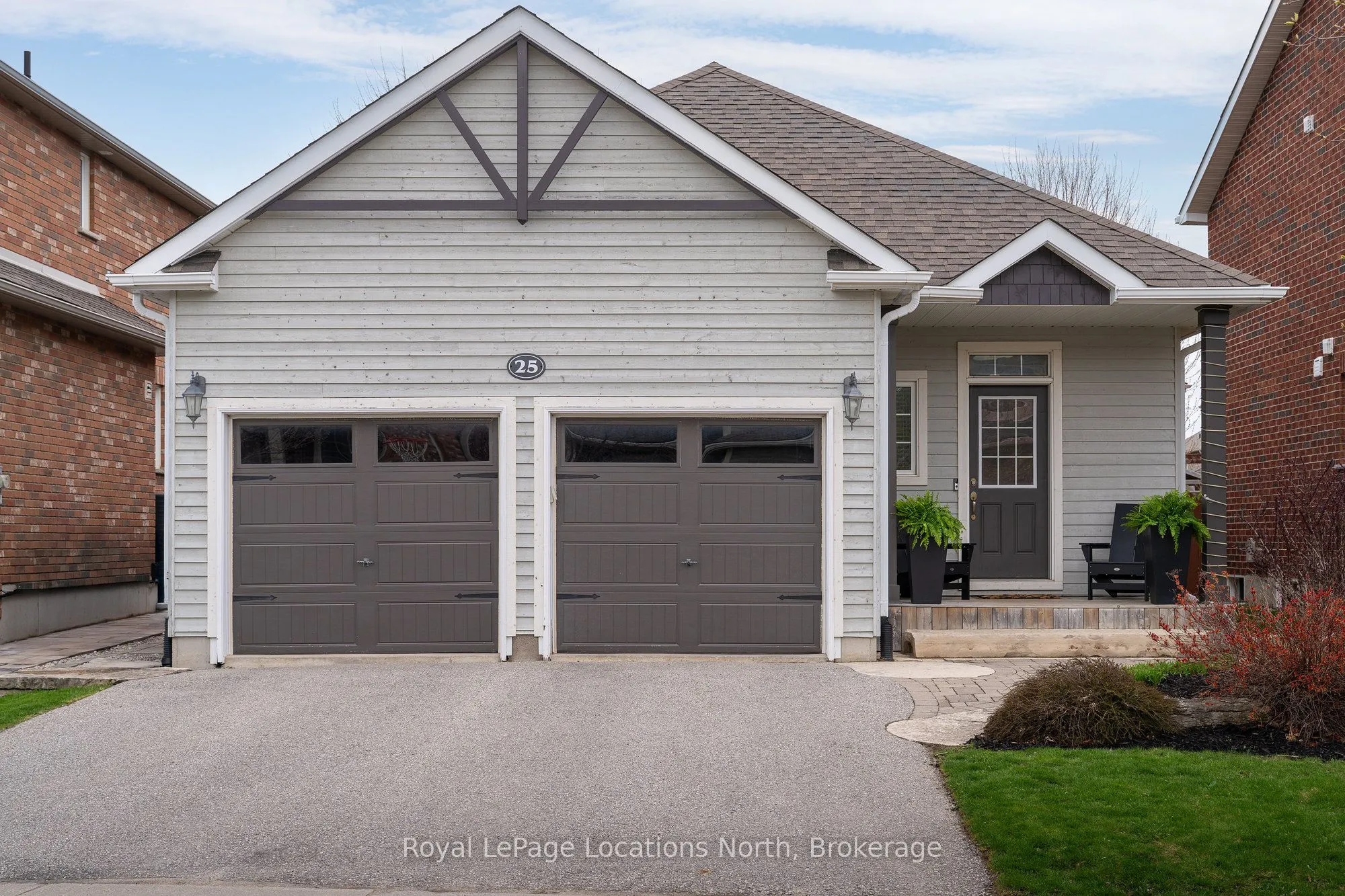 25 Clark Street, ON L9Y 0H9