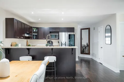 25 Clark Street, ON L9Y 0H9