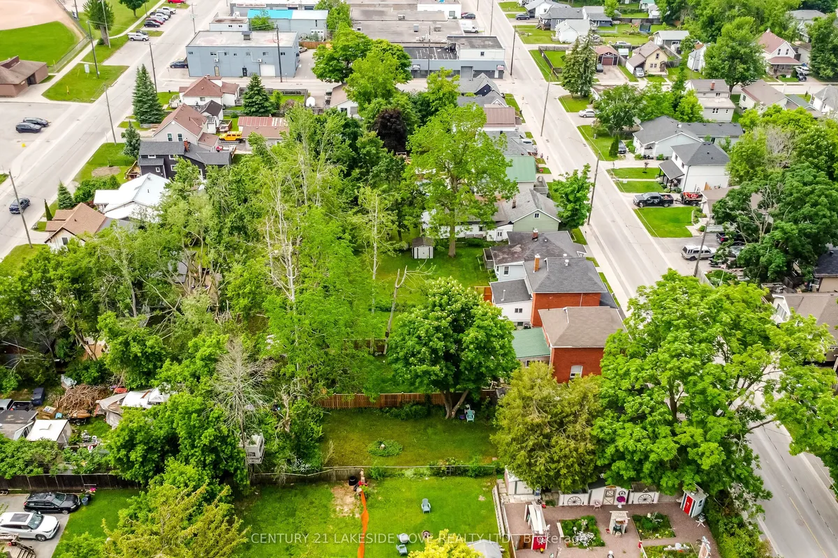 147 Dufferin Street, ON L3V 5T1