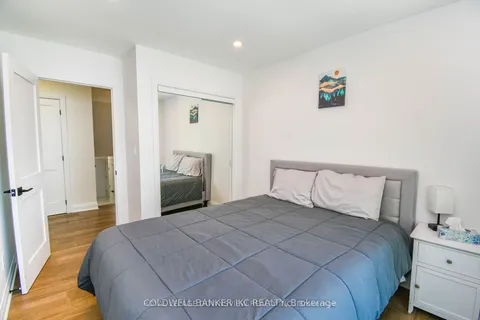 694 Broadview Avenue, ON L3V 6P3