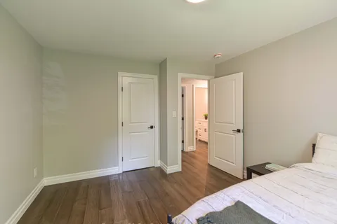 3324 Bramshott Avenue, ON L3V 0V9