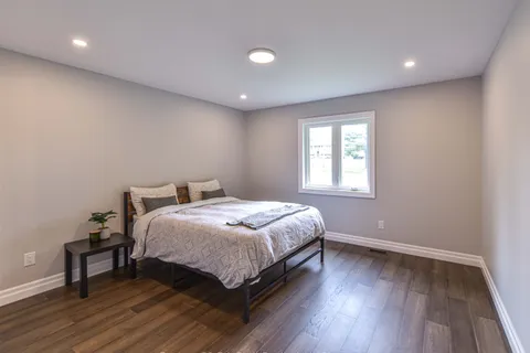 3324 Bramshott Avenue, ON L3V 0V9