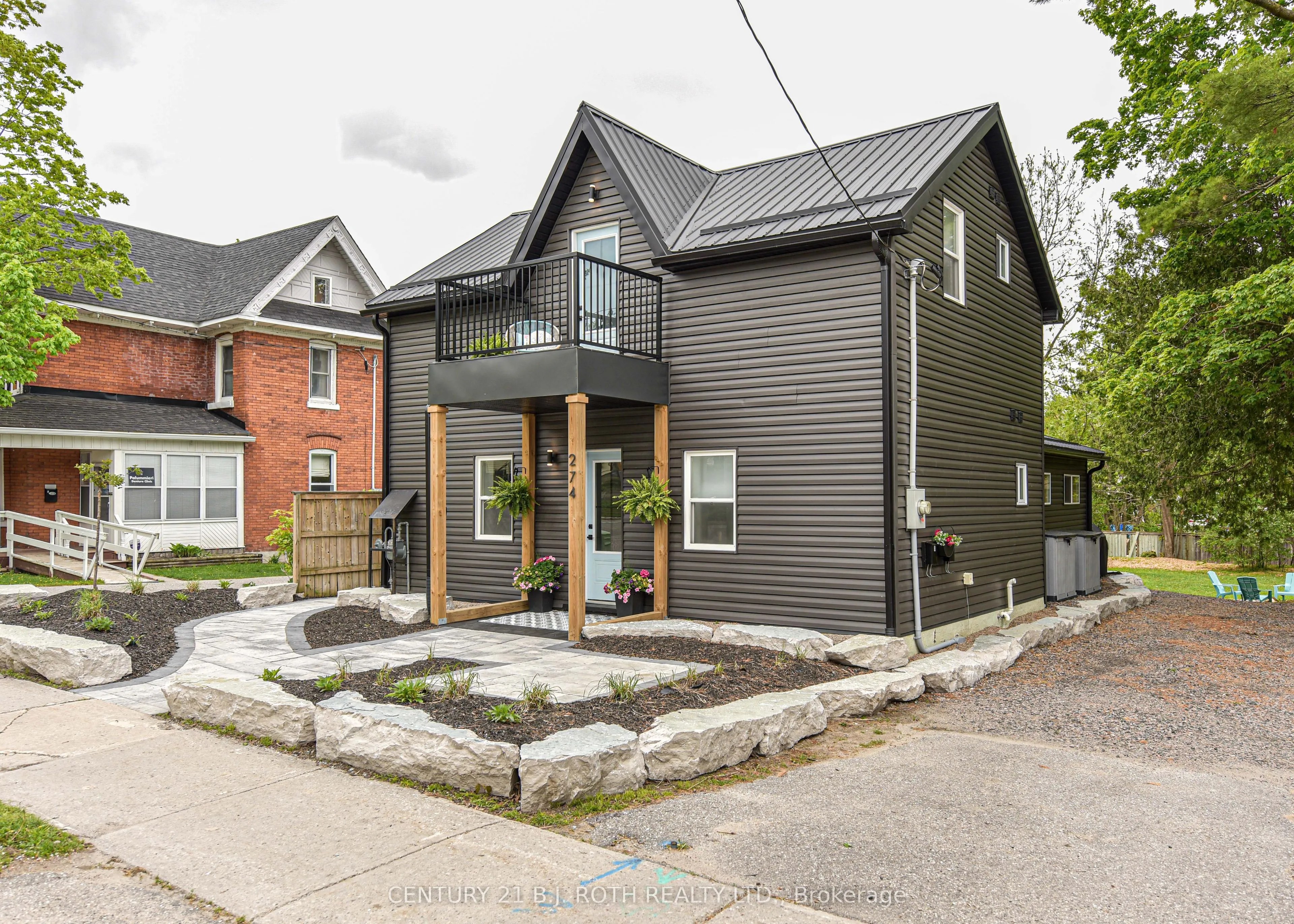 274 Mississaga Street, ON L3V 3B8