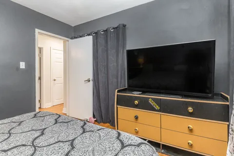 48 Brant Street, ON L3V 3N7