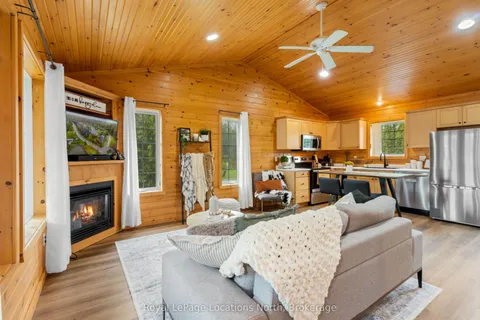 15 MADAWASKA Trail, ON L9Z 1X7
