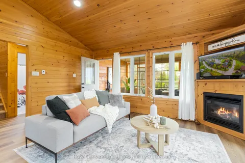 15 MADAWASKA Trail, ON L9Z 1X7