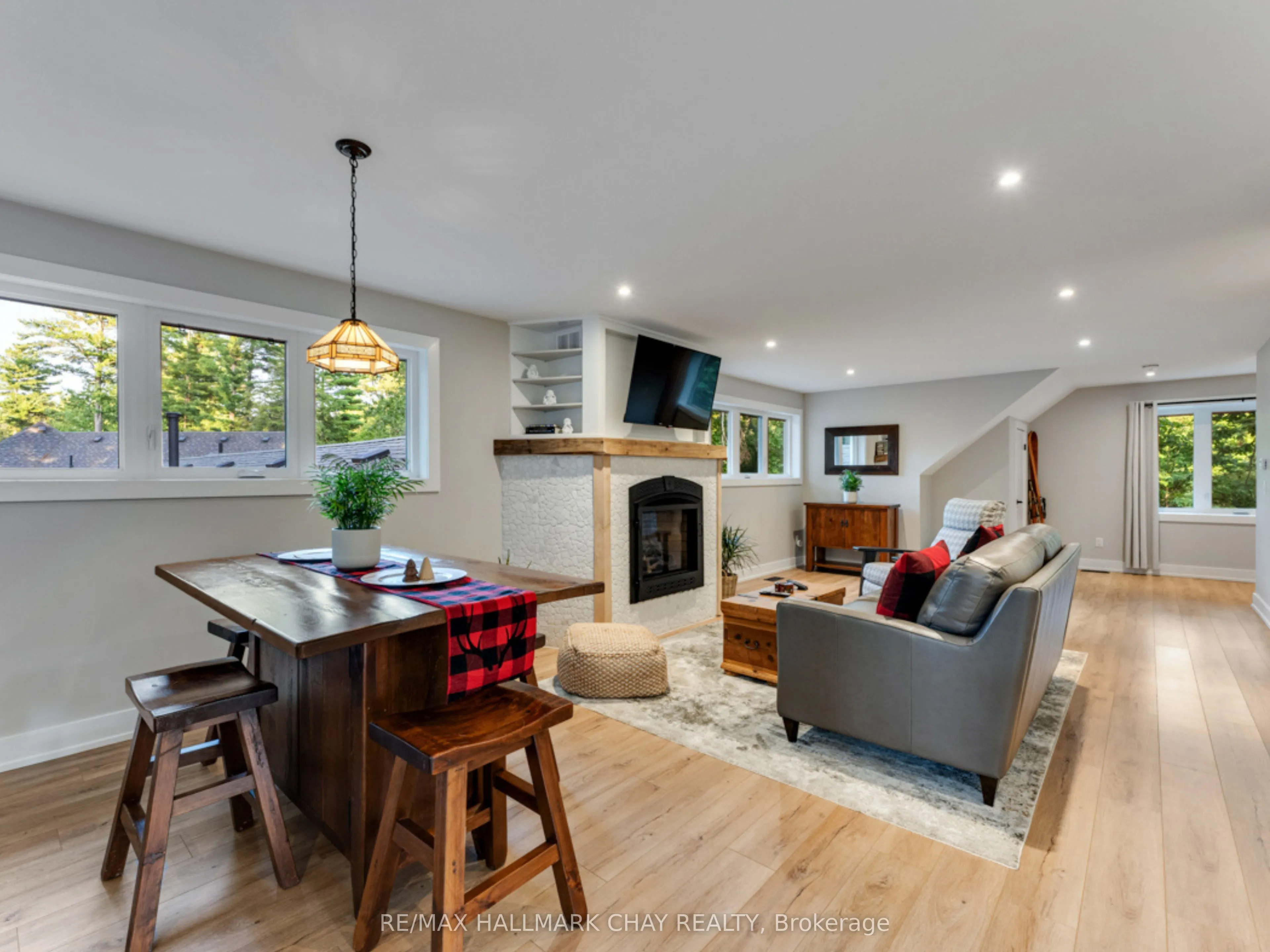 18 Lawrence Avenue, ON L9X 0W3