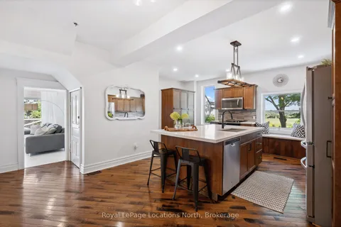 2605 County 42 Road, ON L0M 1S0