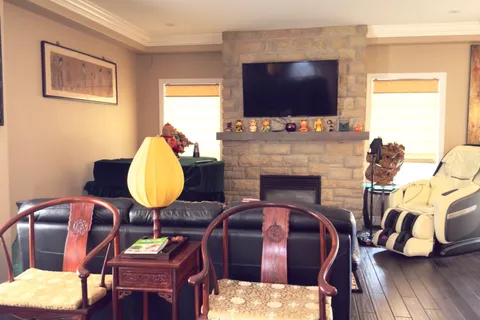 26 Stuart Avenue, ON L4M 0A2