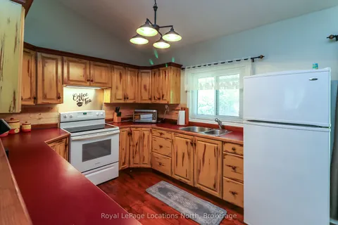 2198 Champlain Road, ON L9M 0C4