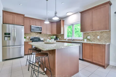 10 Merrington Avenue, ON L3V 0R5