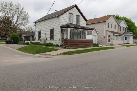 252 Simcoe Street, ON L9Y 1J3