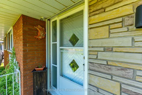 31 Saunders Street, ON L9Y 0G3