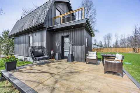 381 Olive Street, ON L4R 2R4