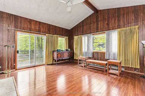 828 Oxbow Park Drive, ON L9Z 2V1
