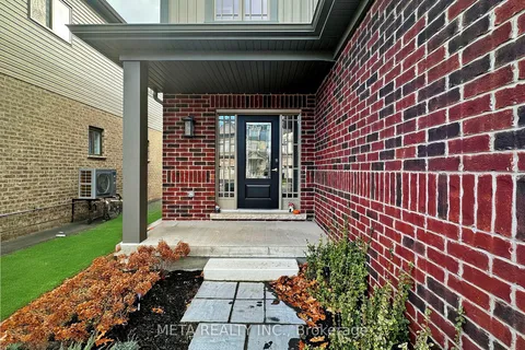 61 Maidens Crescent, ON L9Y 5M4