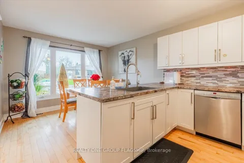 52 Highcroft Road, ON L4N 2X7