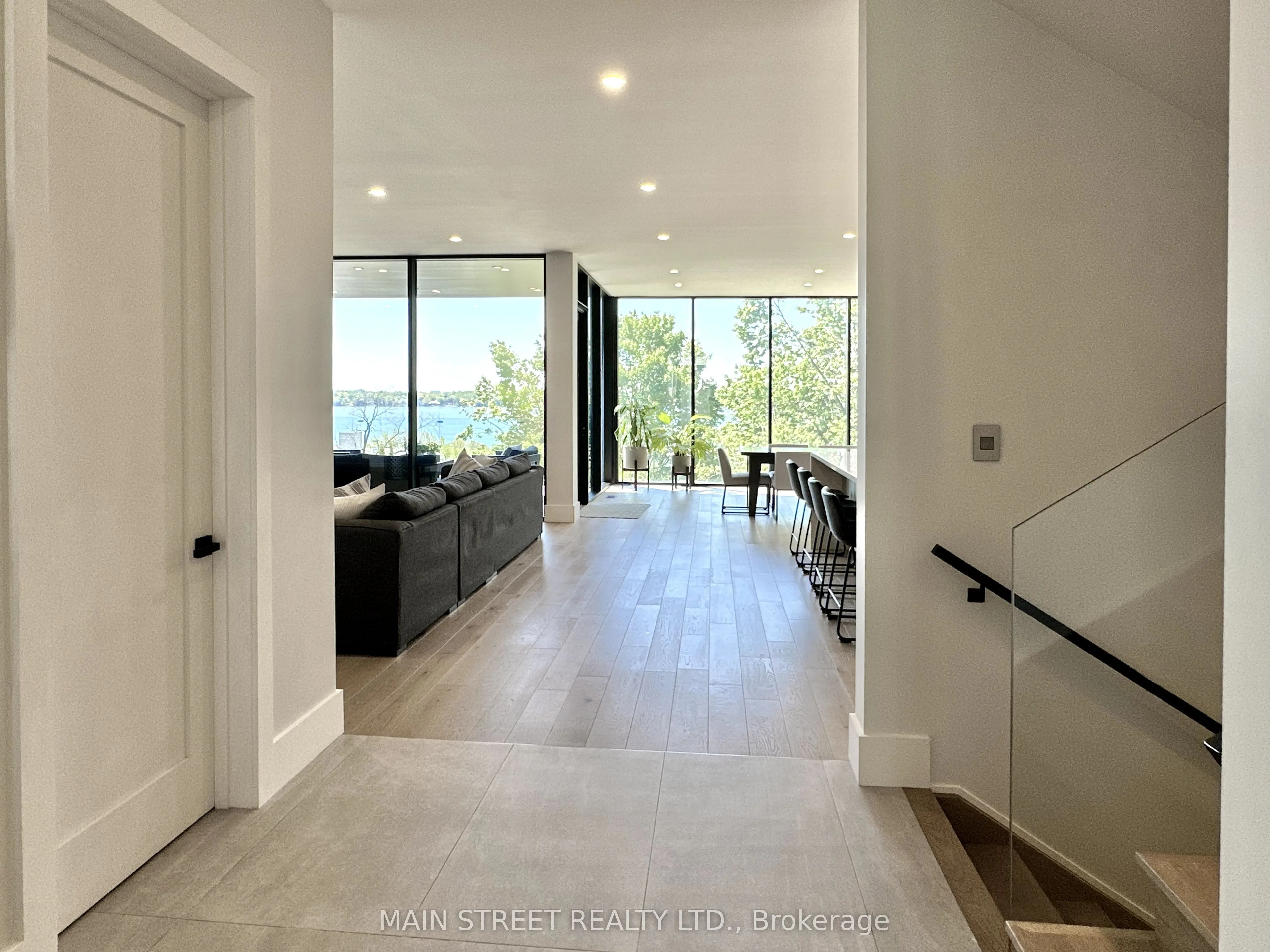 391 Codrington Street, ON L4M 1S9
