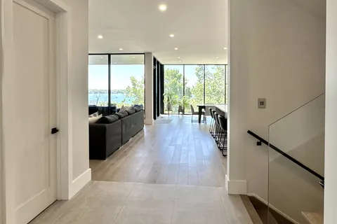 391 Codrington Street, ON L4M 1S9