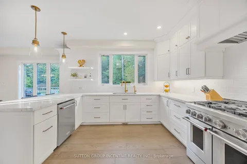 38 Lilac Lane, ON L9X 0N4