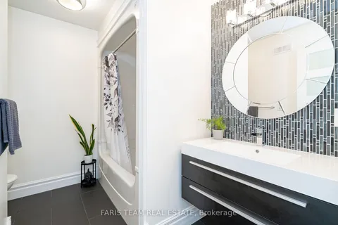 127 Goldfinch Crescent, ON L0L 2J0