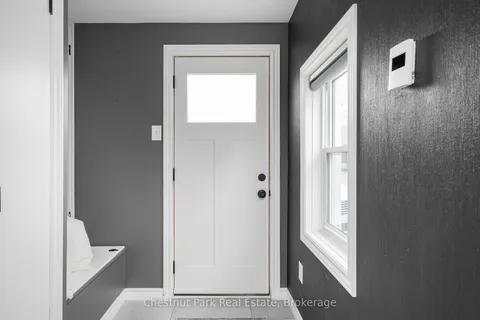 83 Ninth Street, ON L9Y 2G3