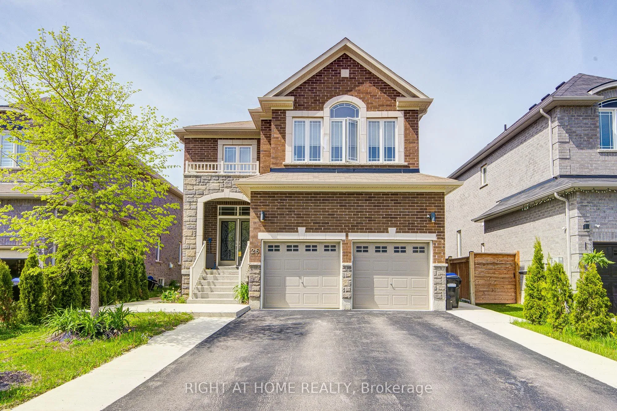 26 Pearl Street, ON L9Z 1J6