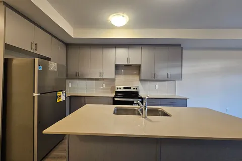 38 Cherry Hill Lane, ON L4N 6K7