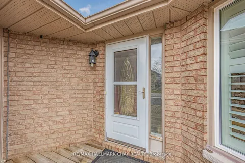 23 Grasett Crescent, ON L4N 6Z8