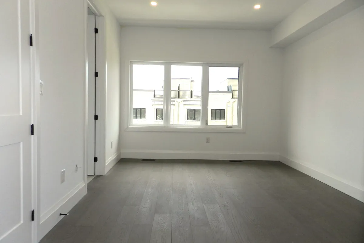 20 Julia Circle, ON L9Z 2M4