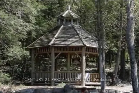 118 Nippissing Ridge Road, ON L9M 0H6