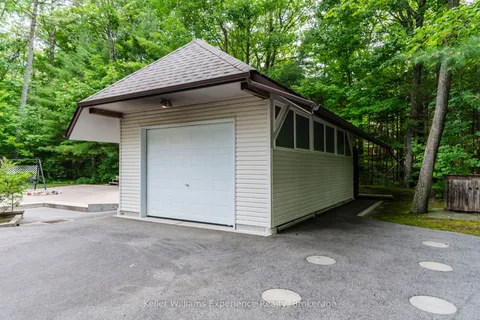9 Bourgeois Court, ON L9M 0H3