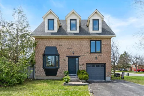 13 Kinzie Lane, ON L4M 6A2