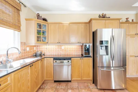 443 Aberdeen Boulevard, ON L4R 5L8