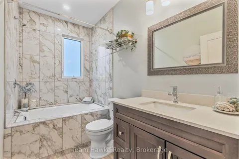 969 WILLIAM Street, ON L4R 5E3