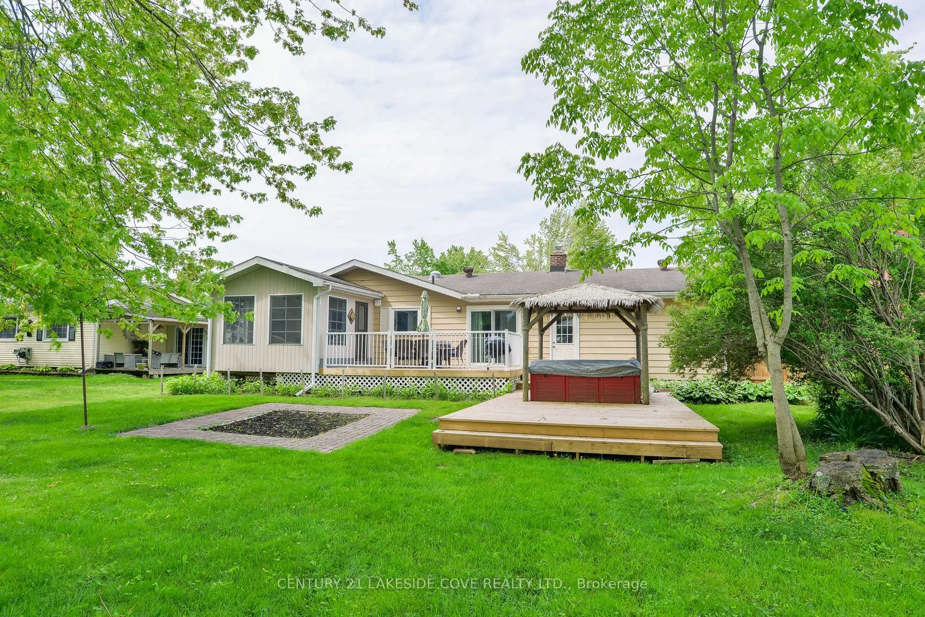 9 Pinetree Court, ON L0K 1B0