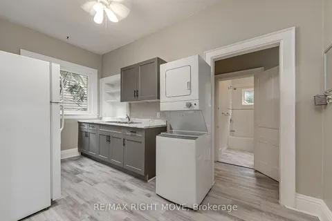 264 Mississaga Street, ON L3V 3B8